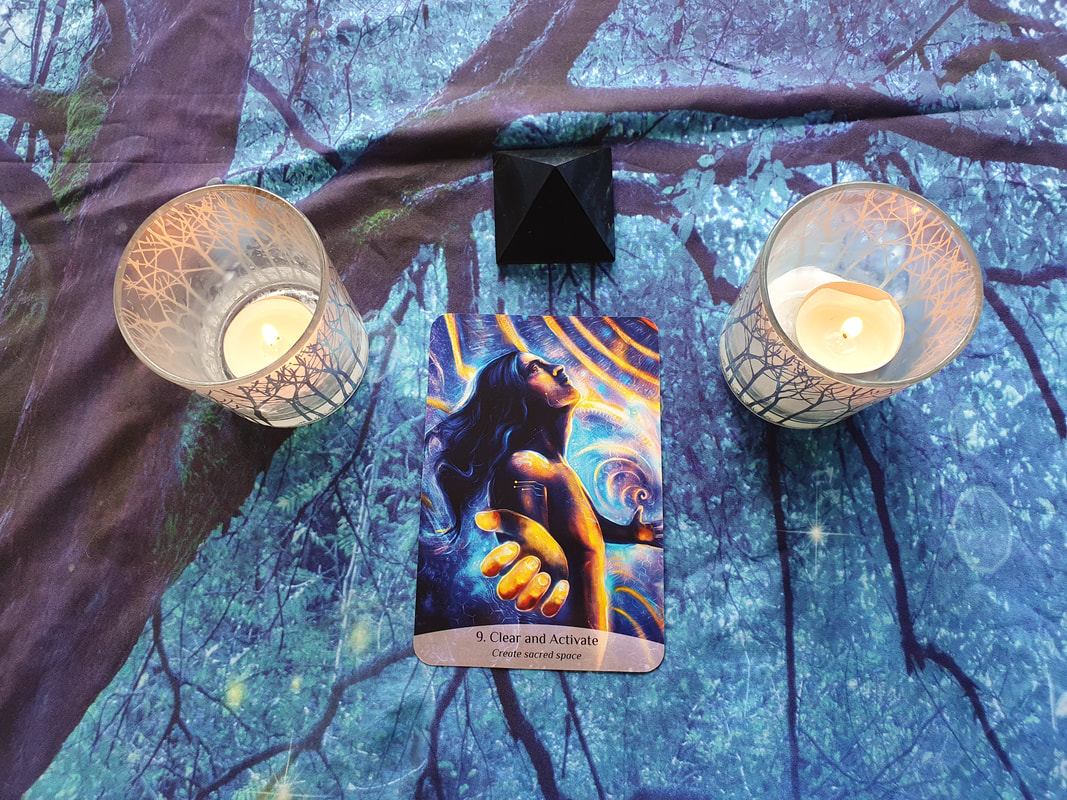 Picture of Taurus October oracle card